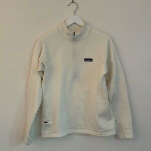 Patagonia White pullover capilene, size S